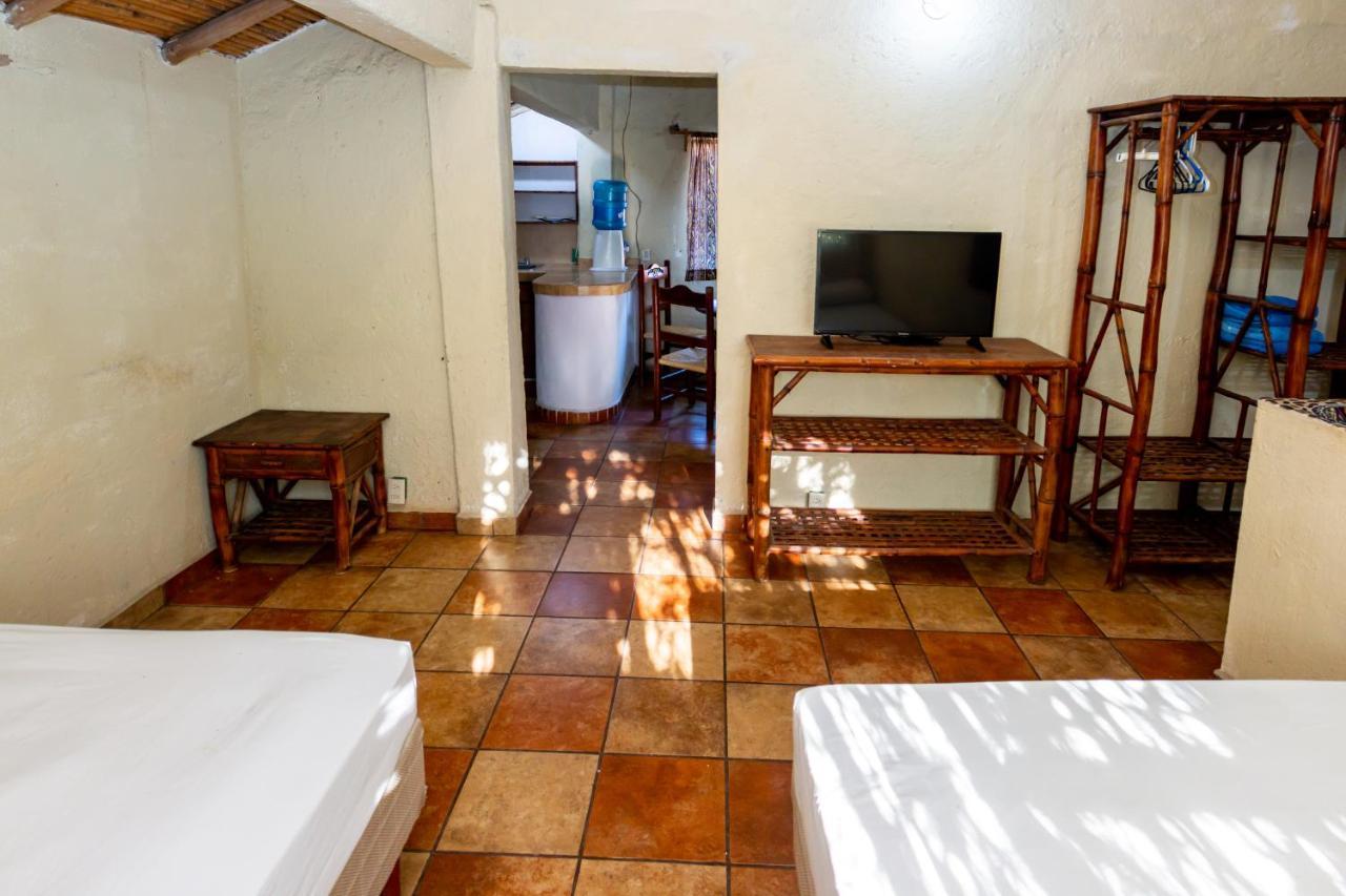 Casa Mexica Bungalows Zihuatanejo Eksteriør bilde