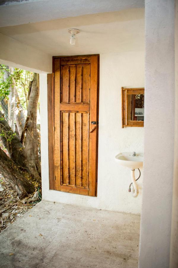 Casa Mexica Bungalows Zihuatanejo Eksteriør bilde