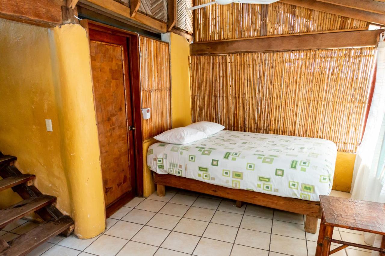 Casa Mexica Bungalows Zihuatanejo Eksteriør bilde